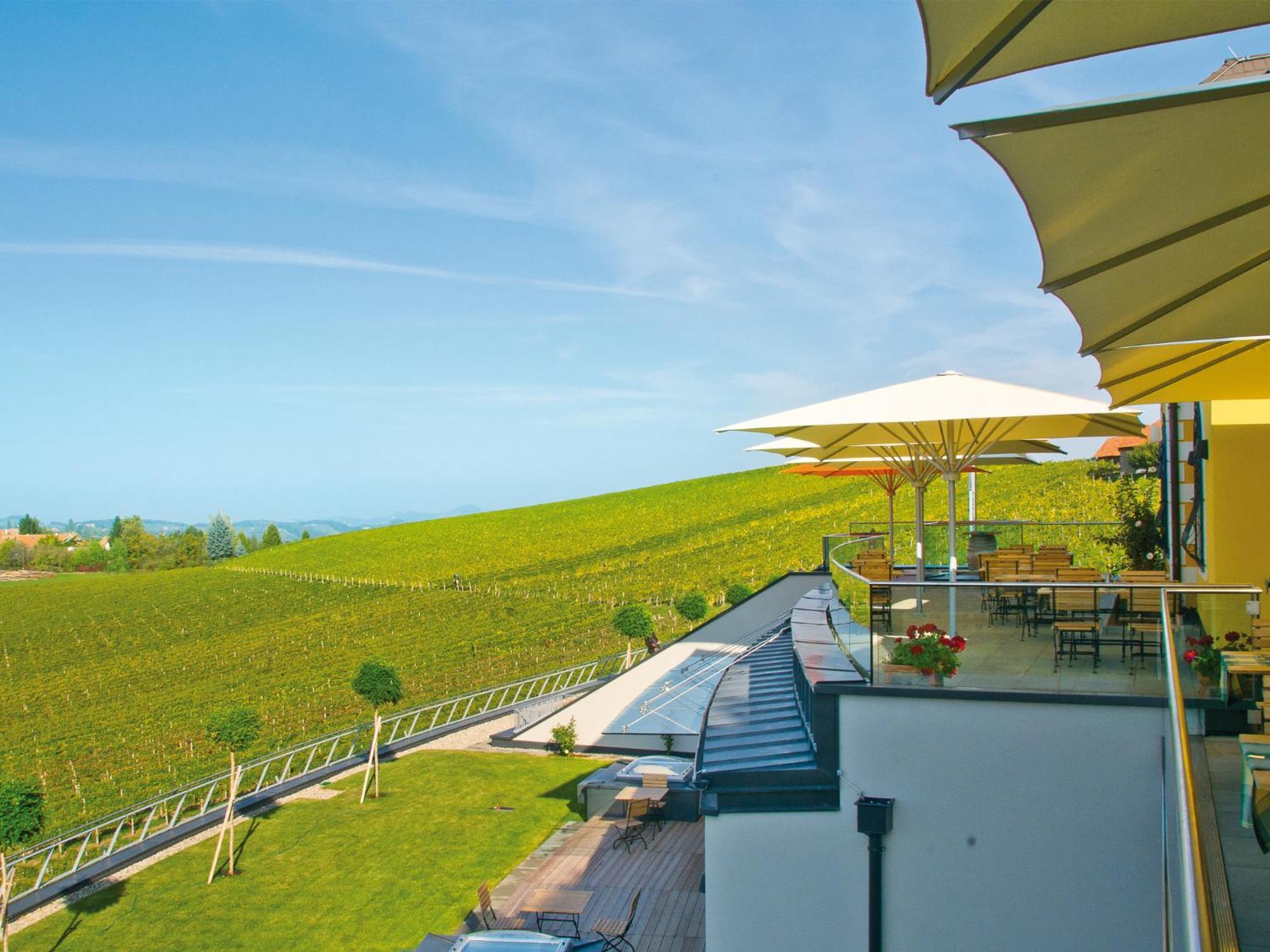 Weinrefugium Brolli Hotel Gamlitz Exterior foto